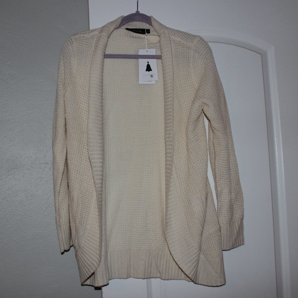 Size small open cardigan with pockets